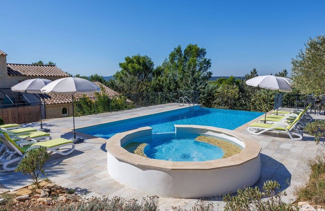 Maison de vacances privée avec climatisation, piscine privée, WIFI, bain à remous, TV, patio