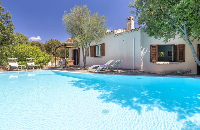 Merveilleuse maison de vacances privée avec climatisation, WIFI, piscine privée, TV et patio