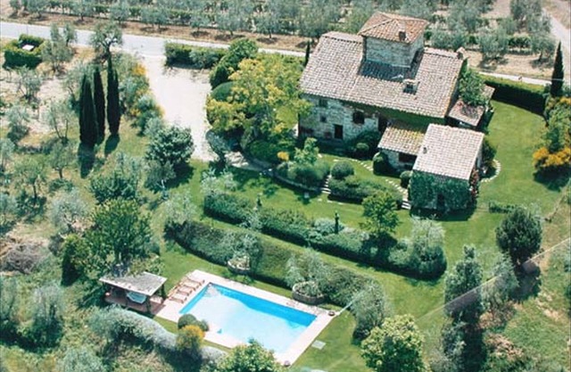 MAGNIFIQUE VILLA 5BD AVEC PISCINE PRIVÉE ET VUES ÉTONNANTES, À GREVE IN CHIANTI!