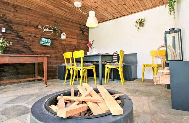Belle maison de vacances privée avec WIFI, TV, patio, animaux admis, vue panoramique et parking