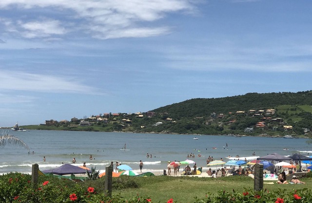 Magnifique maison de plage à 50 mètres de la mer sur la plage centrale de Garopaba