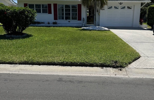 Magnifique Bungalow en face du Golf Baypointe