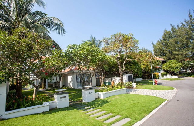 Magnifiques villas avec piscine et vue sur le parcours de golf au Beach Resort