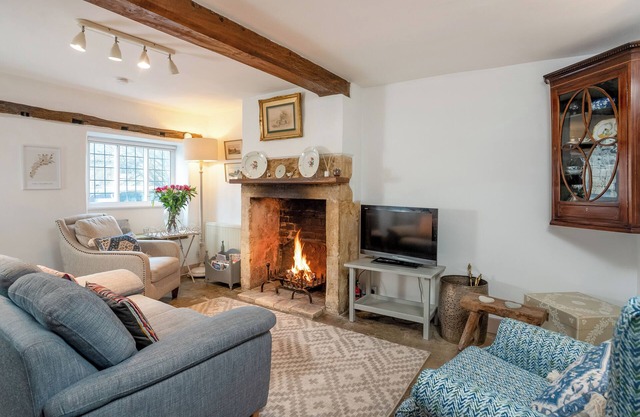 II Cotswold Stone Cottage dans Perfect Situation Magnifique année