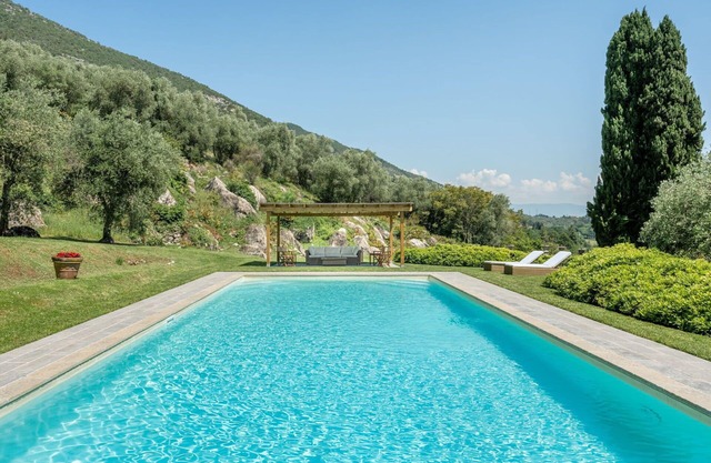 Maison de vacances privée avec climatisation, WIFI, piscine privée, TV, patio, près de Lucques