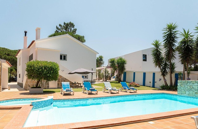 Wonderful Lisbon Coast Villa | 5 Bedrooms | Villa Cassandra | Private Pool & Close to Amenities | Sintra