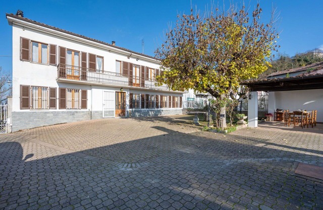 Belle maison de vacances privée avec piscine privée, WIFI, TV, patio et animaux admis