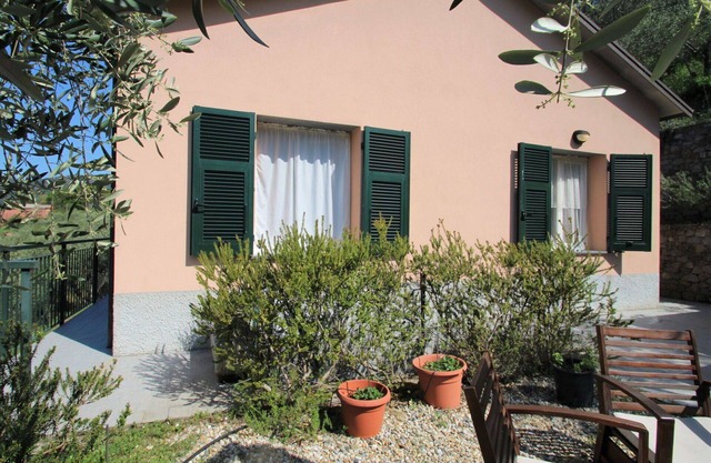 Merveilleuse maison de vacances privée pour 4 personnes avec WIFI, climatisation, TV et patio