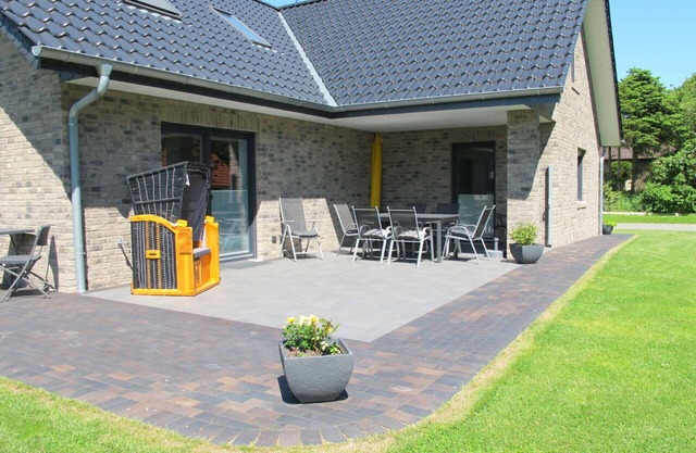 Belle maison de vacances privée pour 10 personnes avec bain à remous, WIFI, TV, patio et parking