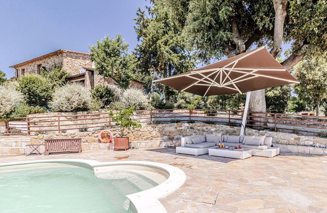 Maison de vacances privée avec bain à remous, WIFI, climatisation, piscine privée, TV, patio