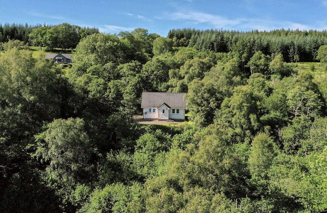 Belle maison de vacances privée pour 2 personnes avec TV, animaux admis, vue panoramique et parking