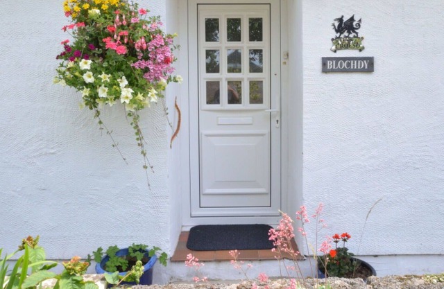 Wonderful private villa for 5 people with WIFI, TV, patio, pets allowed, panoramic view and park...