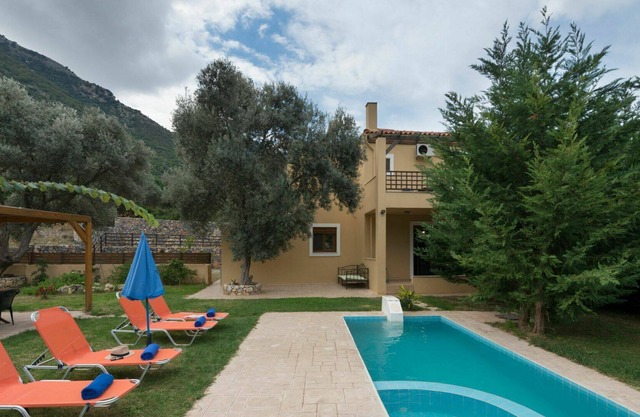 Belle maison de vacances privée avec WIFI, piscine privée, climatisation, TV, balcon, parking