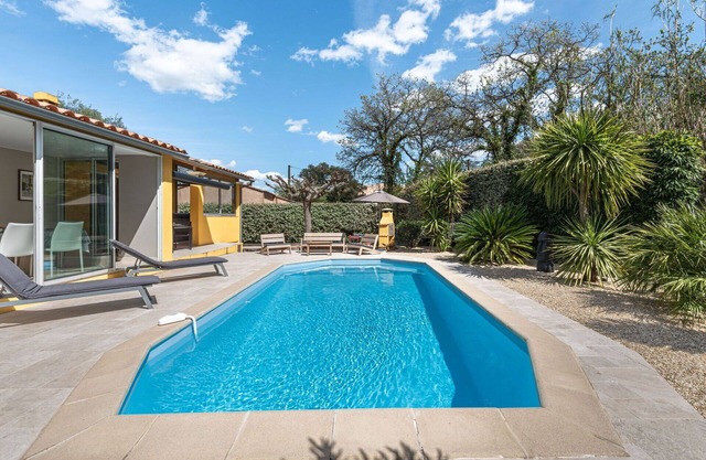 Maison de vacances privée avec climatisation, piscine privée, WIFI, TV, terrasse, animaux admis