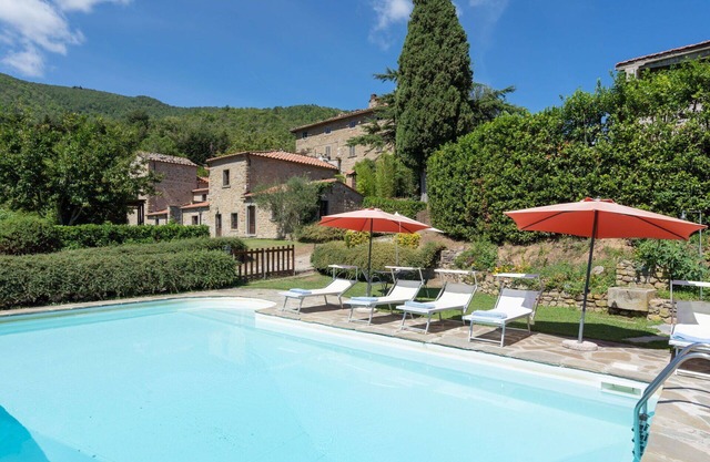 Merveilleuse maison de vacances privée avec piscine privée, WIFI, TV, terrasse et animaux admis