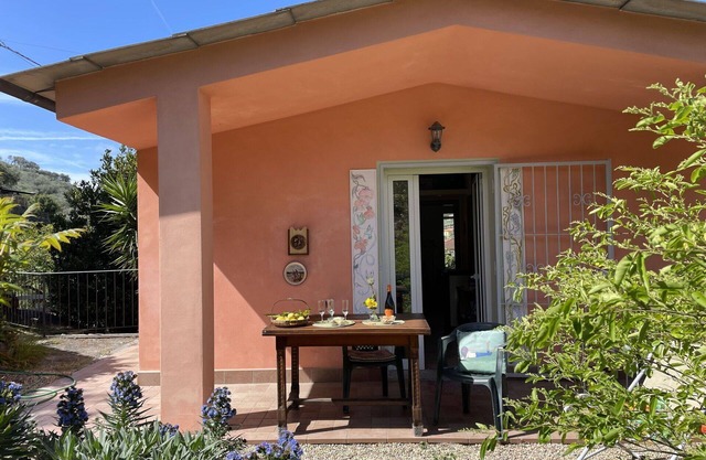 Merveilleuse maison de vacances privée avec WIFI, TV, patio, animaux admis et parking