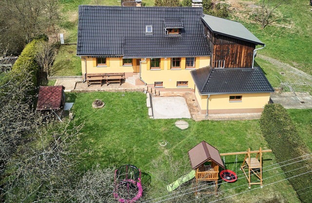 Maison de vacances privée avec piscine privée, WIFI, TV, terrasse, animaux admis, parking