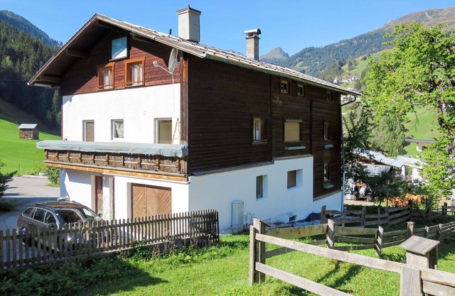 Maravillosa casa de vacaciones privada para 15 personas con WIFI, TV, terraza y aparcamiento