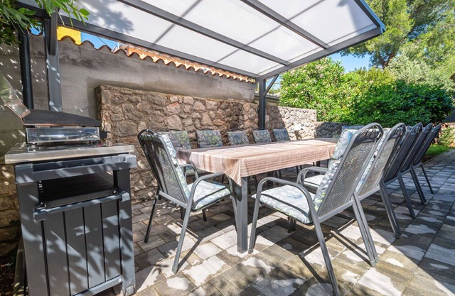 Merveilleuse maison de vacances privée avec bain à remous, climatisation, WIFI, TV et patio