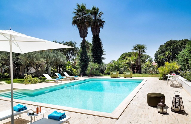 Magnifique maison de vacances privée avec piscine privée, WIFI, climatisation, TV et patio