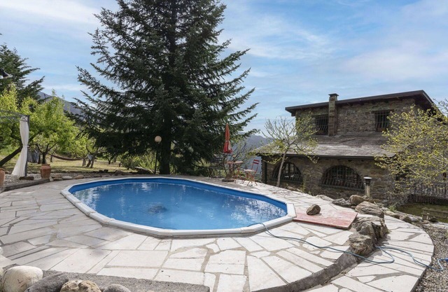 Merveilleuse maison de vacances privée avec WIFI, piscine privée, patio, vue panoramique, parking
