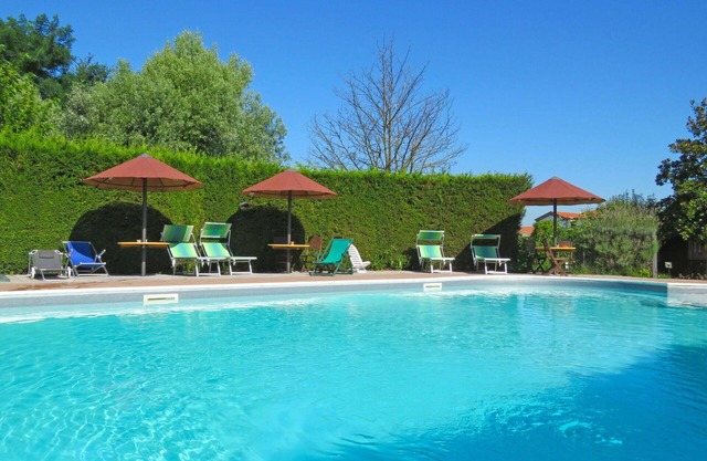 Merveilleuse maison de vacances privée avec climatisation, WIFI, piscine, TV et balcon