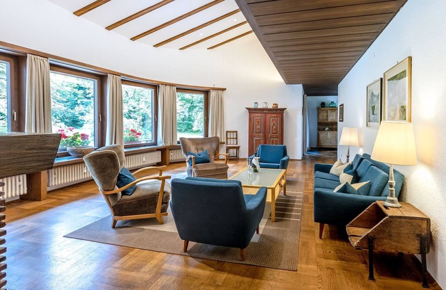Merveilleuse maison de campagne, grand jardin paysagé vue sur mer et montagnes