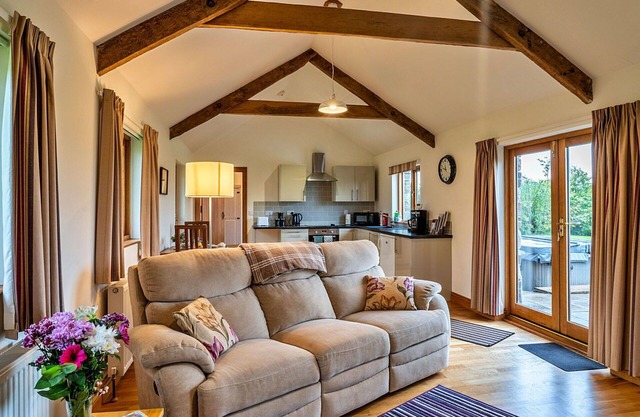 Wonderful villa for 2 people with hot tub, WIFI, pets allowed and parking