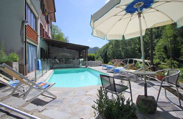 Merveilleuse maison de vacances pour 6 personnes avec piscine privée, WIFI, TV et animaux admis