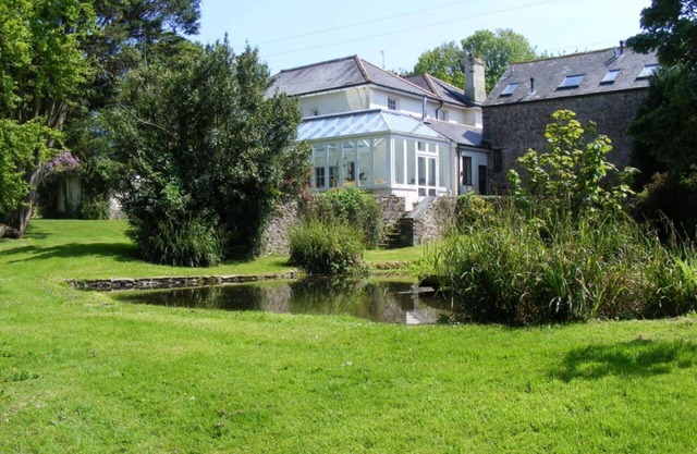 Wonderful villa for 14 people with WIFI, pets allowed and parking