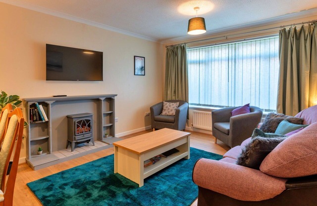 Wonderful villa for 5 guests with WIFI, TV, pets allowed and parking