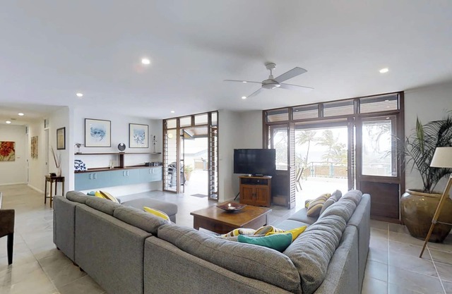 Wongalinga Absolute Beachfront 3 Bedroom
