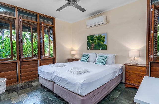 Wongalinga Absolute Beachfront 3 Bedroom