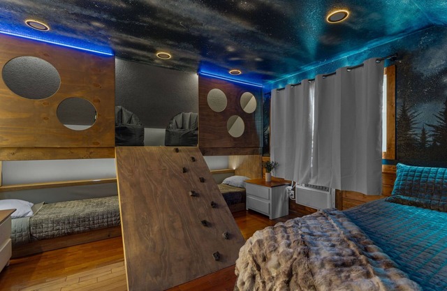 NOUVELLE CABINE! PISCINE INTÉRIEURE! INCROYABLE! HOTTUB, FOYER, FIREPIT Chatt TN 21 miles
