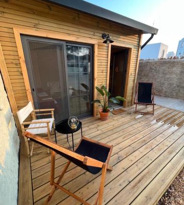 Wood11 - Charming TinyHouse in a Lovely Garden