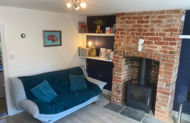 Woodbridge - Exquisite and Cosy 2-Bed Cottage