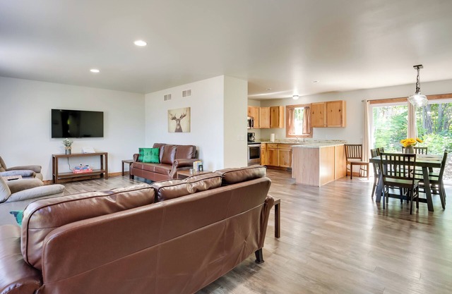 Wooded Hancock Home Near Ski & Snowmobile Trails!