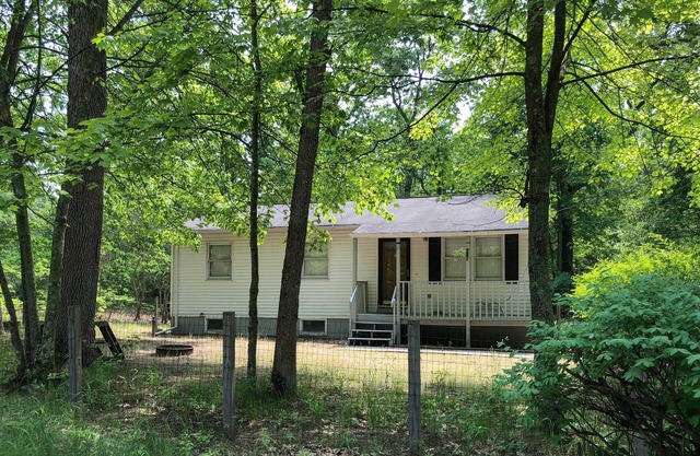 Cozy Twin Lake House ~ 15 minutes du lac Michigan!