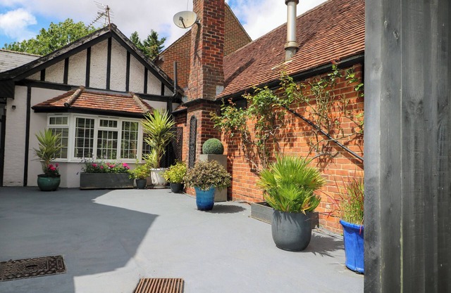 Annexe Woodend, FONTWELL