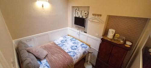 Woodfield hideaway