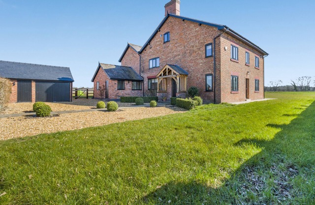 Woodhouse Grange - Cinq Chambres Maison, Couchages 10