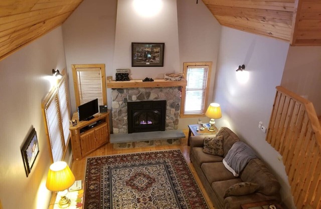 Woodland Chalet - Chalet rénové au cœur de la nature sauvage de Bayfield à Brickyard Creek