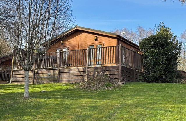 WOODLAND VIEW 31 - THE HAWTHORNS, pet friendly in Chudleigh