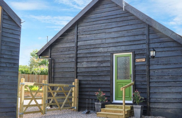 WOODPECKER LODGE, pet friendly, avec un jardin à Langport, Ref 968754
