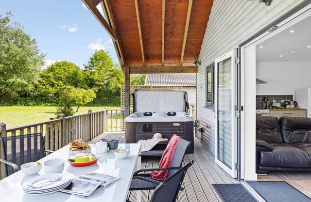 Woodpecker Lodge, Ferme Redlake