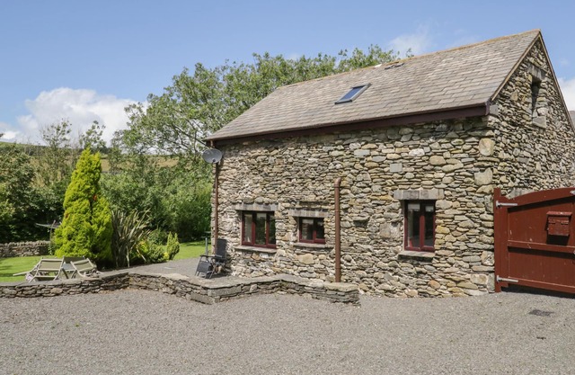 Woodside Barn, PENNINGTON