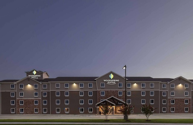 WoodSpring Suites Lafayette