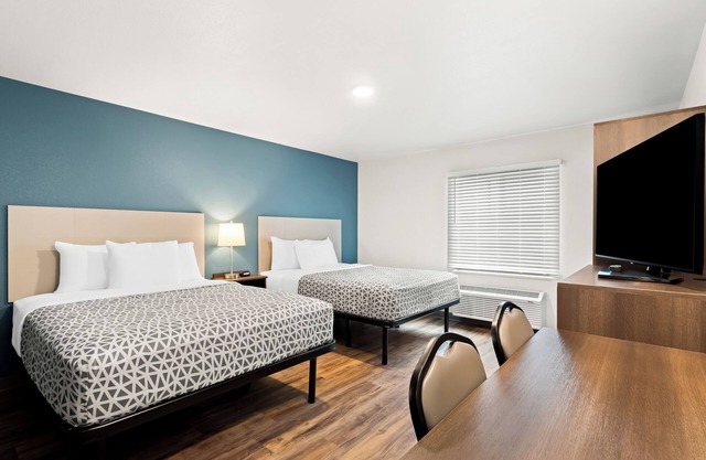Woodspring Suites Denver Commerce City