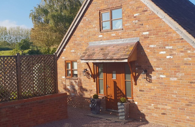 Woodstock Lodge, SUCKLEY