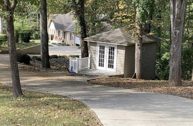 Woodsy 6br Lake House W/ Dock Near Twin Creeks